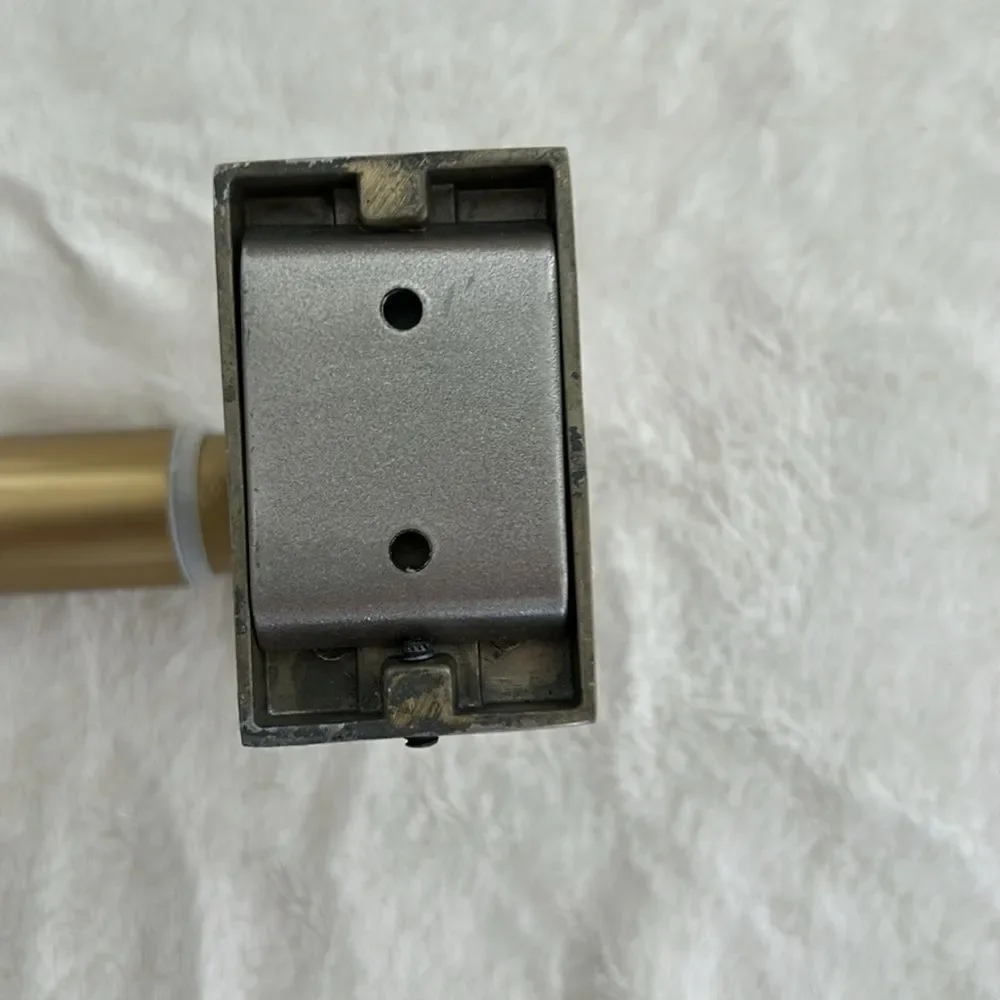 Pottery barn Hidden Connection Room Darkening Curtain Rod, Brass, NWT #2